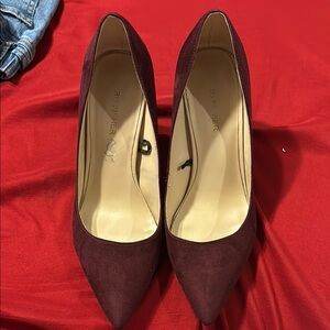 Marc Fisher Women's Burgundy Pumps